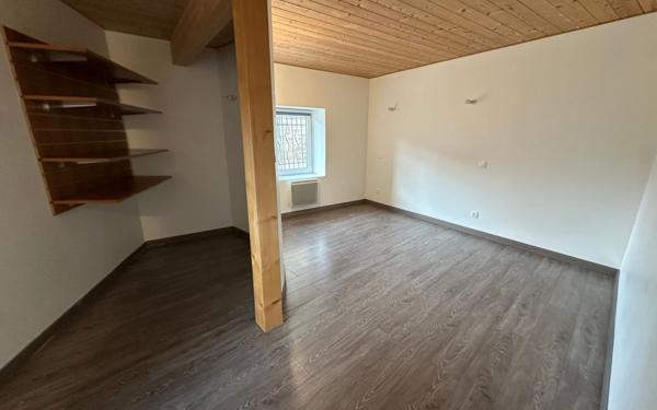 Maison à vendre    4 pièces • 100 m2 Soucieu-en-Jarrest