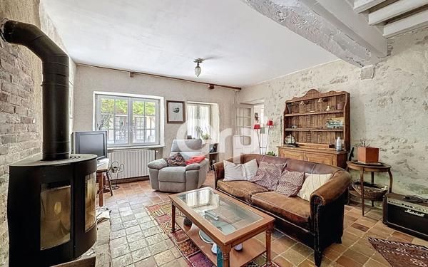 Maison à vendre    7 pièces •  Montarlot