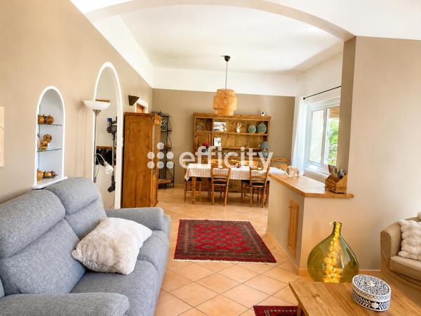 Maison
         5 pièces
        - 148 m² Exclusivité 439 000 € *