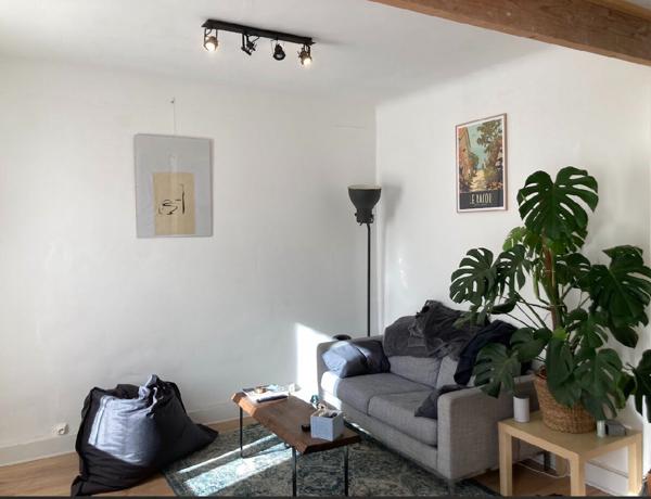 Maison de village 2 faces, avec garage en rdc sans extérieur de 58 m².