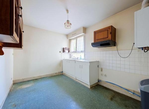 LORIENT NOUVELLE-VILLE : Appartement T3 avec cave et parking