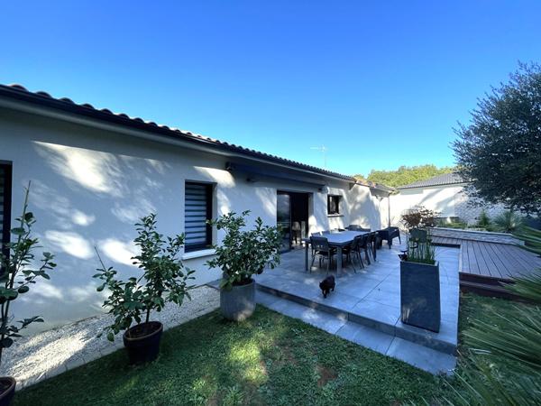 MAISON TRES RECENTE DE PLAIN-PIED - LIGUGE
