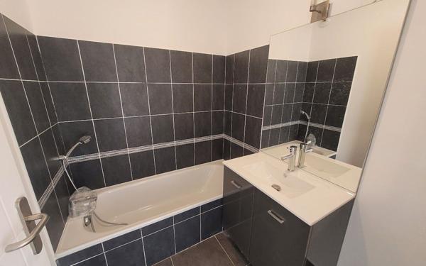 Maison à vendre    4 pièces • 76 m2 Montfavet - Avignon