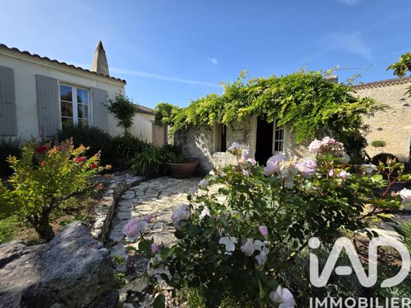 Maison à vendre 10 pièces 460 m² Saint-Pierre-d'Oléron
