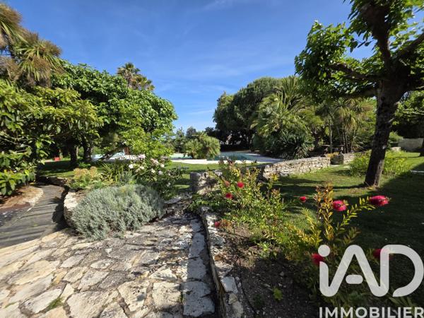Maison à vendre 10 pièces 460 m² Saint-Pierre-d'Oléron