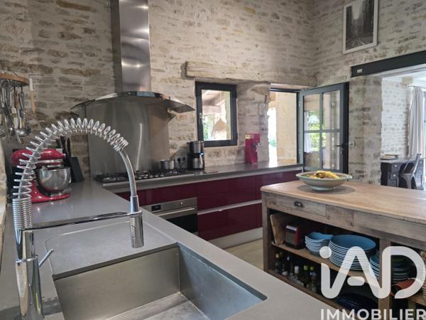 Maison à vendre 10 pièces 460 m² Saint-Pierre-d'Oléron