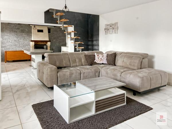 Maison Vion 4 pièce(s) 96 m2