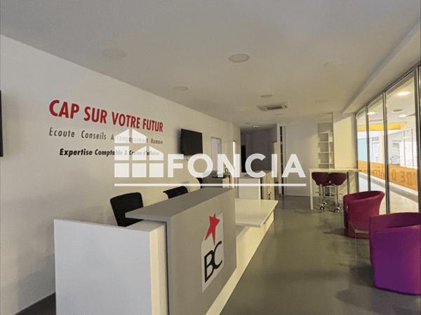 Location Local commercial 5 pièces 175 m² - Brignoles 83170