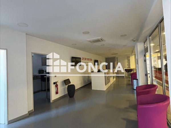 Location Local commercial 5 pièces 175 m² - Brignoles 83170