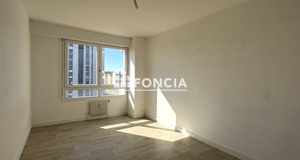 Location Appartement 4 pièces 100.55 m² - Lyon 69006
