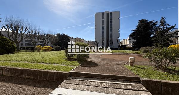 Location Appartement 4 pièces 100.55 m² - Lyon 69006