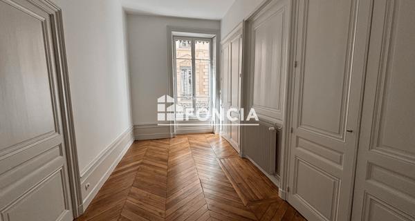 Location Appartement 5 pièces 119.68 m² - Lyon 69001