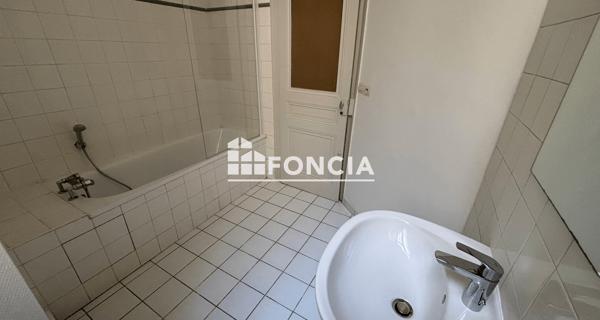 Location Appartement 5 pièces 119.68 m² - Lyon 69001