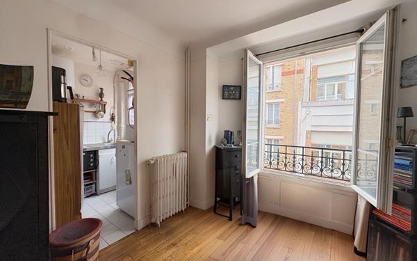 Appartement à vendre    1 pièce • 24,73 m2 Montrouge