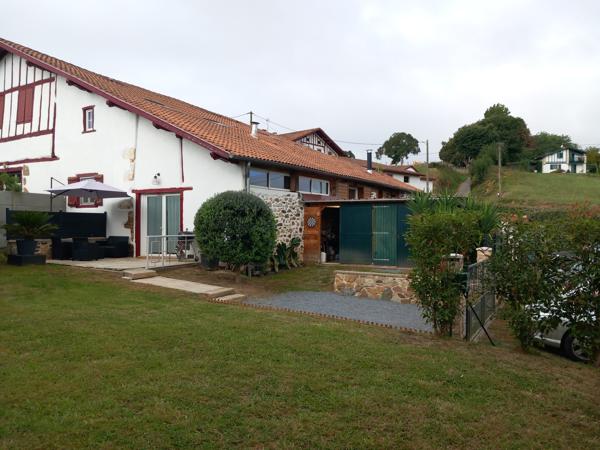Mendionde T4 duplex 95m², jardin, terrasse, abris jardin et 2 parkings