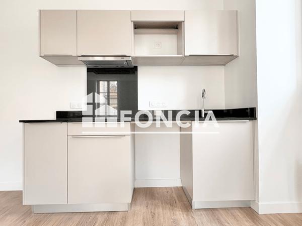 Location Appartement 2 pièces 50.02 m² - 68-70 RUE DES ALLEMANDS Metz 57000