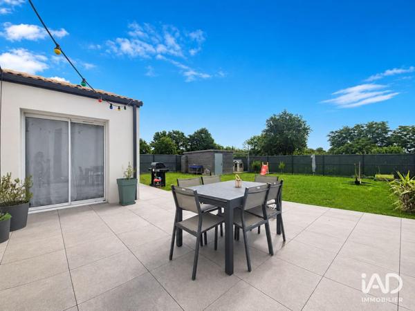 Maison à vendre 5 pièces 82 m² Sainte-Pazanne