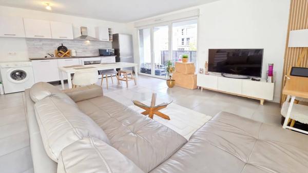 Superbe T3 de 63 m² avec terrasse, garage et parking