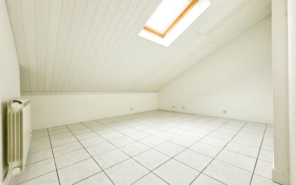 Maison à vendre    5 pièces •  Persan