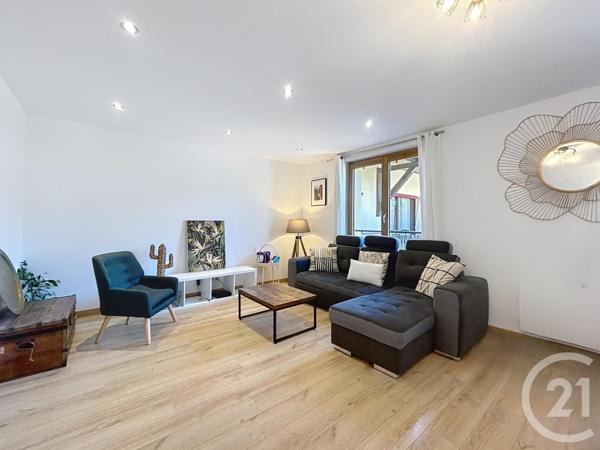 Appartement T5 à vendre  5 pièces - 115,37 m2 ST GERVAIS LES BAINS - 74