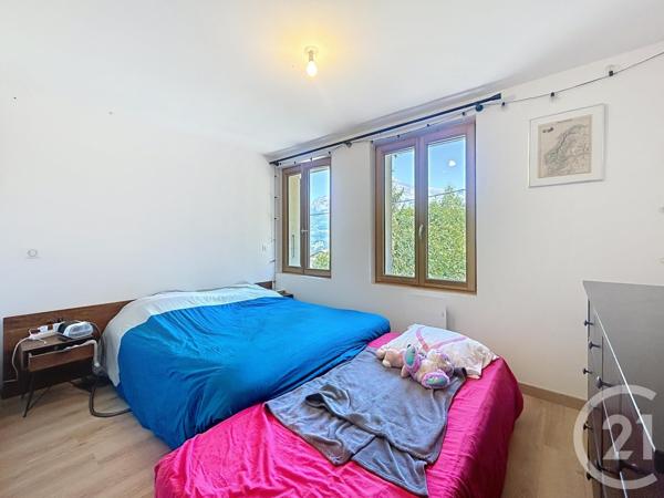 Appartement T5 à vendre  5 pièces - 115,37 m2 ST GERVAIS LES BAINS - 74