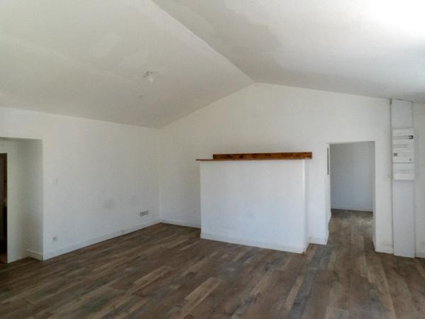 Le Givre (85540) MAISON 2 CHAMBRES ET 1 BUREAU, 1040 M2 DE TERRAIN