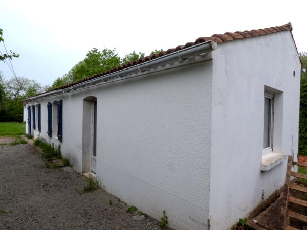 Le Givre (85540) MAISON 2 CHAMBRES ET 1 BUREAU, 1040 M2 DE TERRAIN