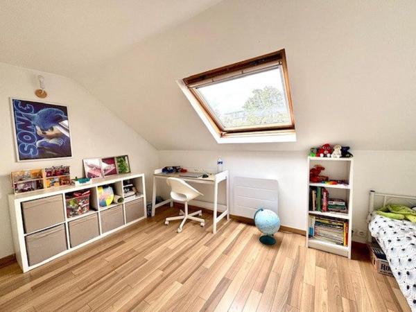 Maison familiale avec beau jardin extérieur