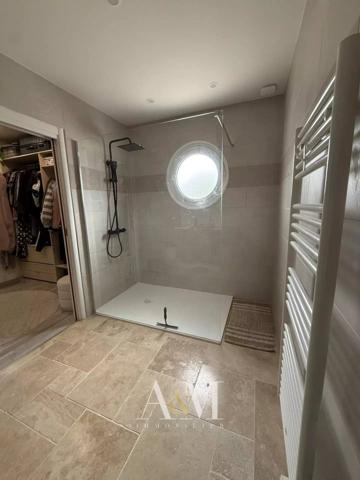 Pavillon P/pied contemporain