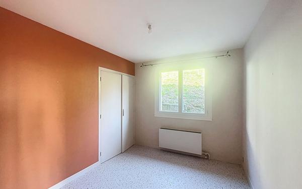 Maison à louer    6 pièces •  Gervans