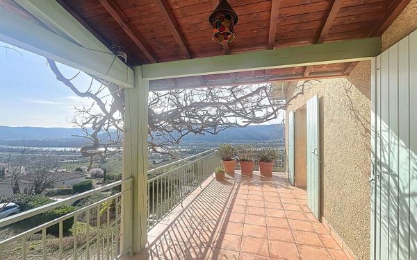 Maison à louer    6 pièces •  Gervans