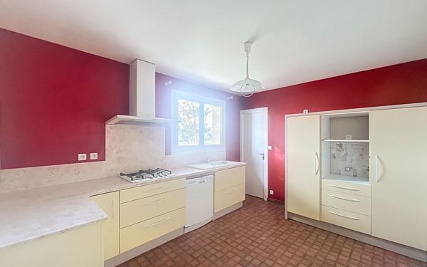 Maison à louer    6 pièces •  Gervans