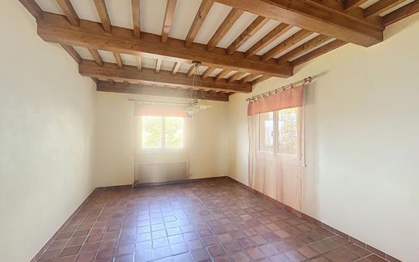 Maison à louer    6 pièces •  Gervans