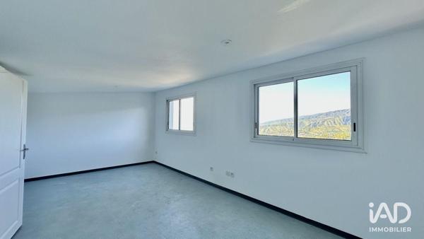 Location boutique/local commercial 183 m² Le Tampon