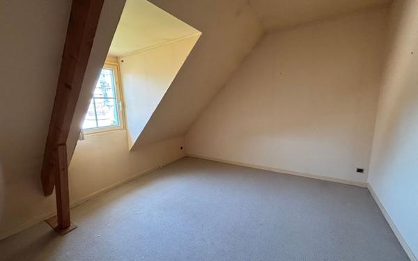 Maison à louer    7 pièces • 210 m2 Auxerre