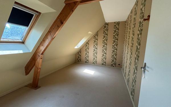 Maison à louer    7 pièces • 210 m2 Auxerre