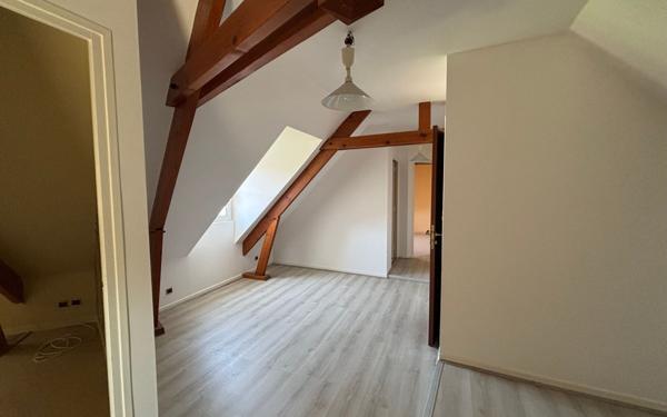 Maison à louer    7 pièces • 210 m2 Auxerre