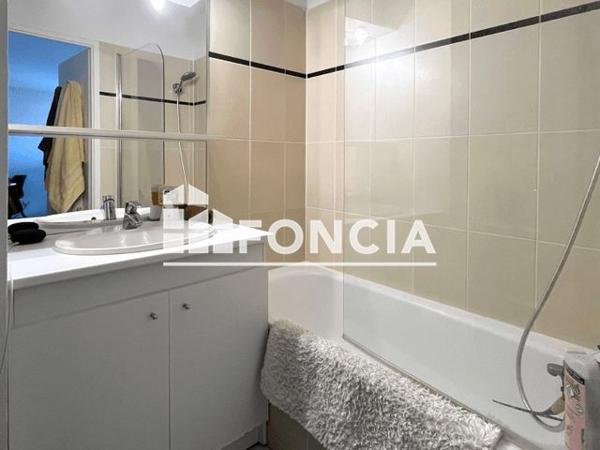 Location Appartement 2 pièces 43.2 m² - 117 A 125 BIS RUE DE LA VENDEE Cholet 49300