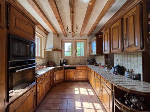 PROPRIETE de 400m² sur PARC de 1.7 ha