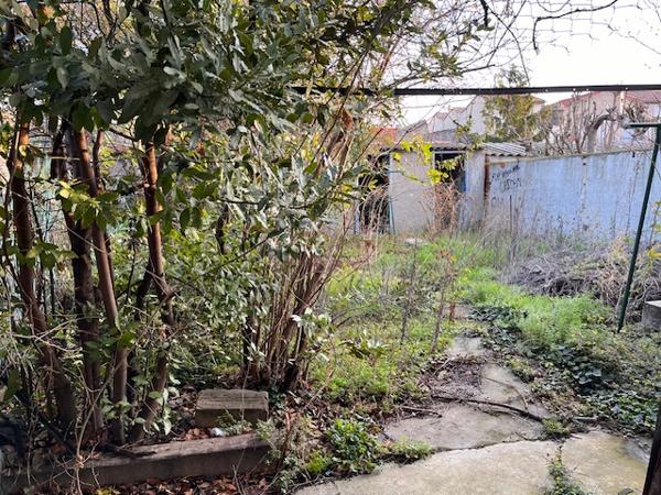 IMMEUBLE SIS A LEZIGNAN CORBIERES