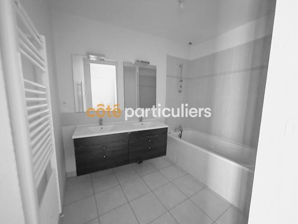 Vente
                Maison68 m² - 3 Pièces -
                    MIGNE AUXANCES (86440)