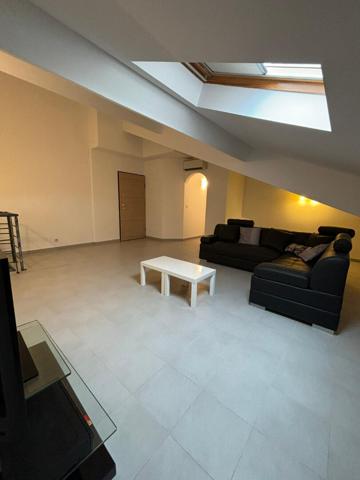 Appartement 4 pièces 140.83 m2