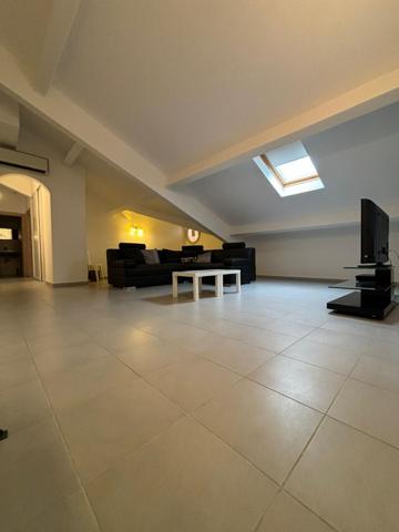 Appartement 4 pièces 140.83 m2