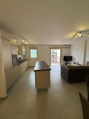 Appartement 4 pièces 140.83 m2