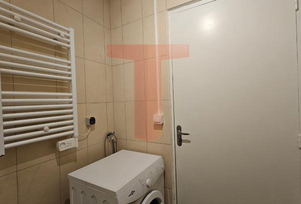 Saint-Étienne (42100) Bel appartement mansardé T3 de 62m² dans petite copropriété - quartier Valbenoite en TBE