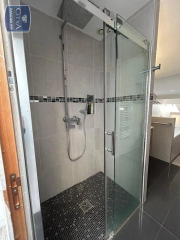 Appartement à louer 3 pièces 78m²