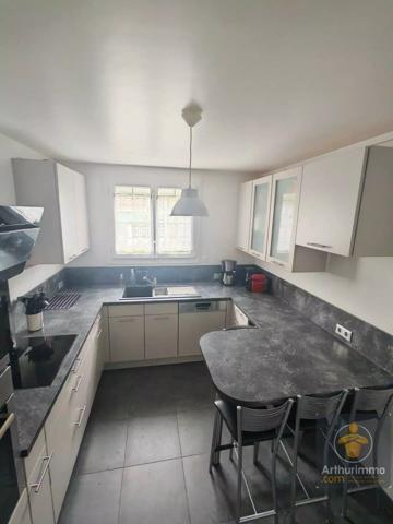 Vente                                                      Maison
                        
                     6 pièces                      119 m2                     à Chelles