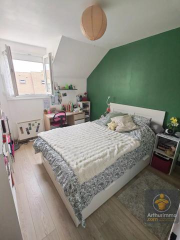 Vente                                                      Maison
                        
                     6 pièces                      119 m2                     à Chelles