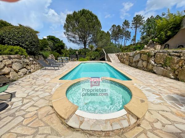 Maison  7 pièce(s)avec piscine /jacuzzi proche autoroute