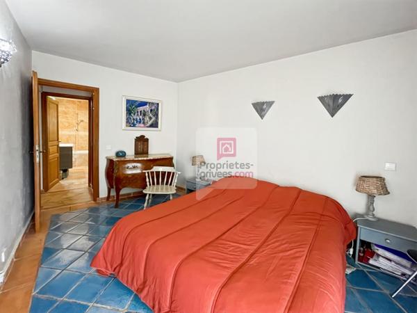 Maison  7 pièce(s)avec piscine /jacuzzi proche autoroute